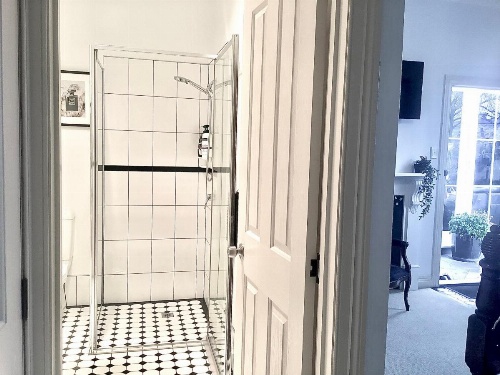 Kurrajong House image 37